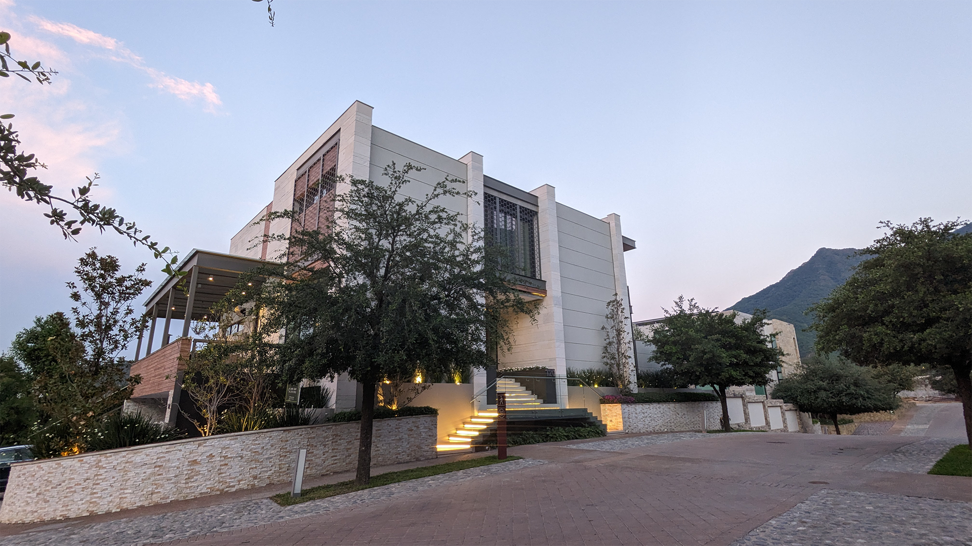 Casa Encinos